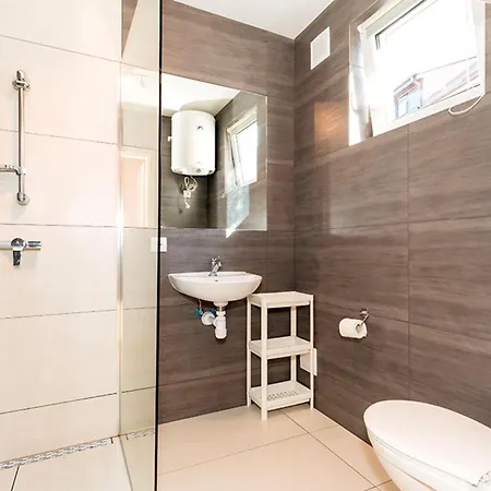 Holiday home Dhh Przystan Nr 7